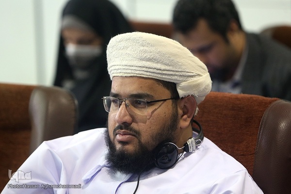 نشست «تکریم قرآن مجید و کتاب مقدس از دیدگاه ادیان الهی و حقوق بین‌الملل» در نمایشگاه بین المللی قرآن کریم