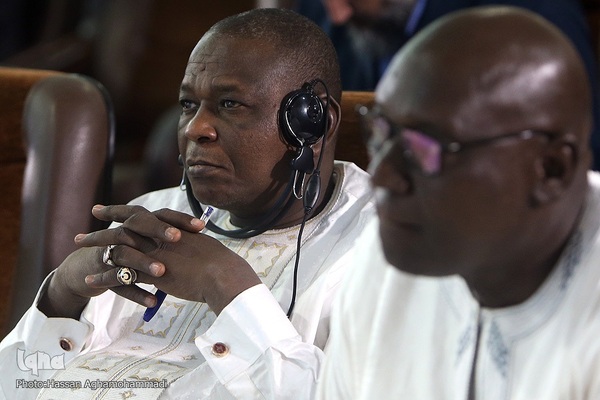 نشست «تکریم قرآن مجید و کتاب مقدس از دیدگاه ادیان الهی و حقوق بین‌الملل» در نمایشگاه بین المللی قرآن کریم