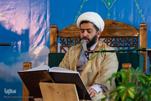 جزءخوانی قرآن در مصلی کرج‎‎