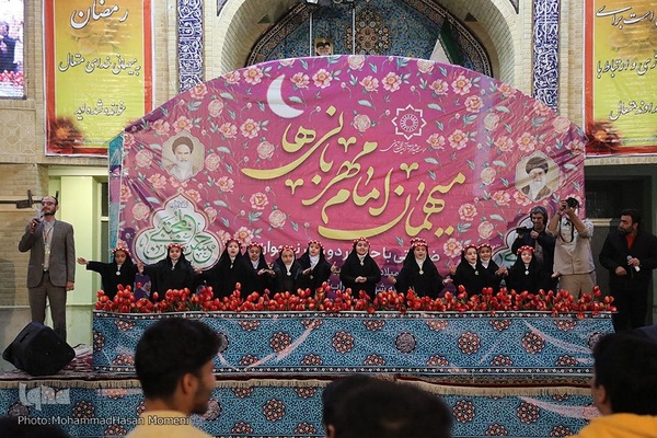 ضیافت افطاری «امام مهربانی‌ها» ویژه ۲۰۰۰ دانش آموز همدانی