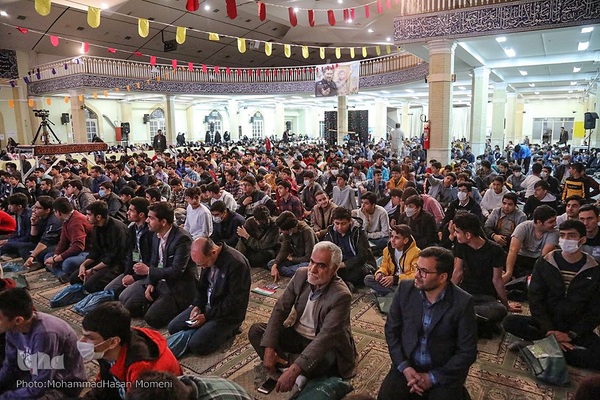 ضیافت افطاری «امام مهربانی‌ها» ویژه ۲۰۰۰ دانش آموز همدانی