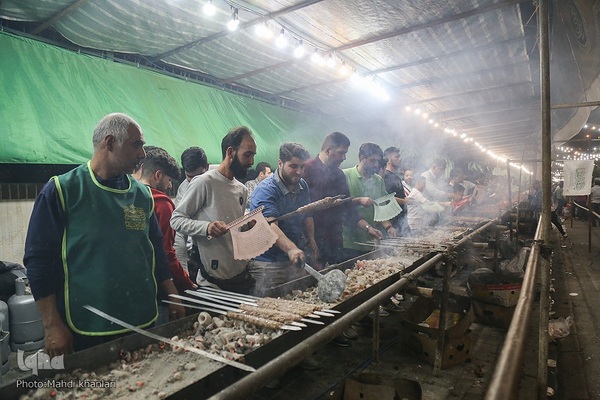 مراسم افطار به مناسبت میلاد امام حسن مجتبی(ع)