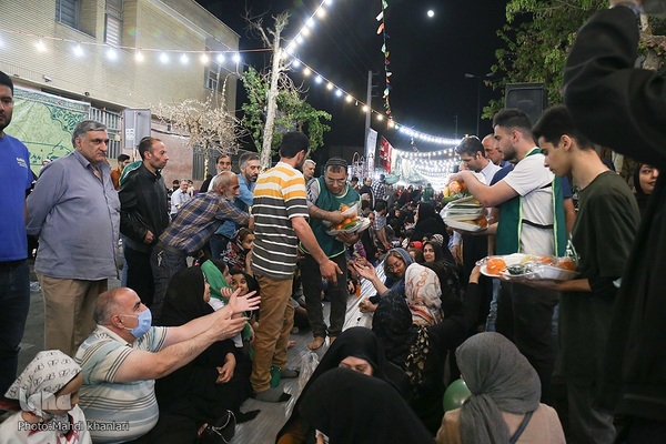 مراسم افطار به مناسبت میلاد امام حسن مجتبی(ع)