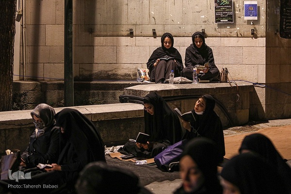 مراسم شب نوزدهم ماه رمضان در دانشگاه تهران