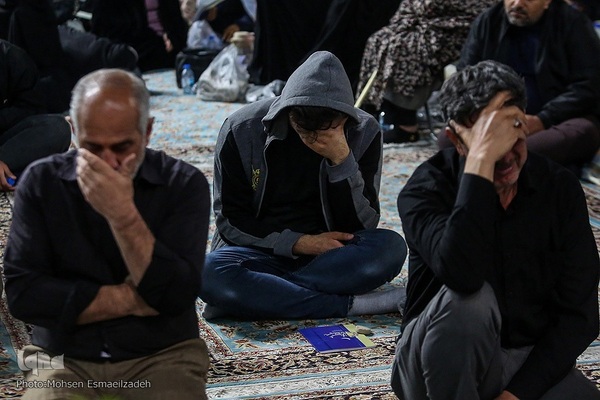 مراسم احیای شب نوزدهم ماه مبارک رمضان در حرم منور رضوی