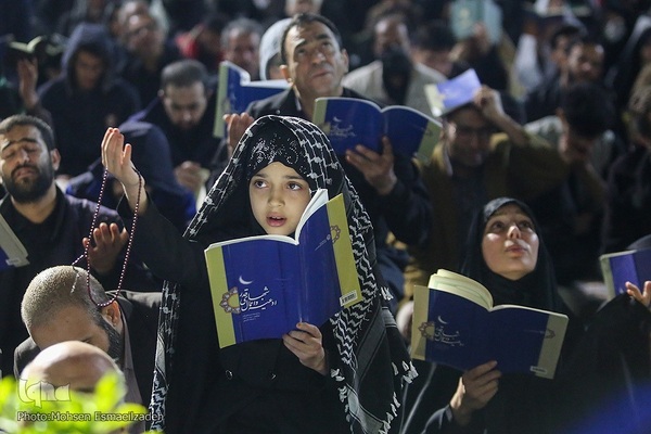 مراسم احیای شب نوزدهم ماه مبارک رمضان در حرم منور رضوی