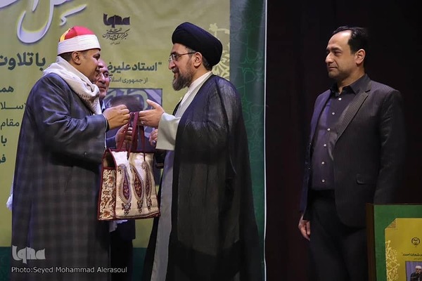 تلاوت احمد شحات احمد در جهاددانشگاهی مشهد