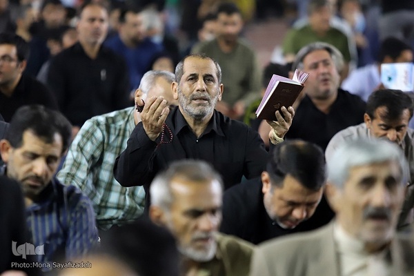 مراسم احیای شب نوزدهم ماه مبارک رمضان در مصلی اهواز