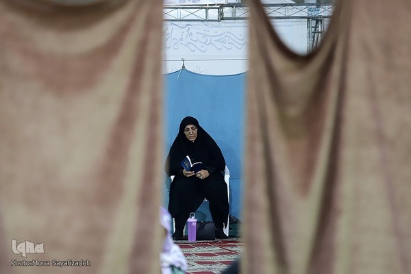 مراسم احیای شب نوزدهم ماه مبارک رمضان در مصلی اهواز