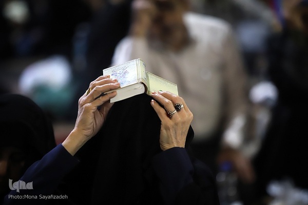 مراسم احیای شب نوزدهم ماه مبارک رمضان در مصلی اهواز