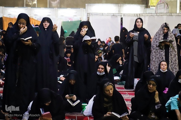 مراسم احیای شب نوزدهم ماه مبارک رمضان در مصلی اهواز