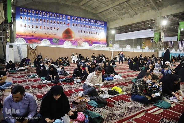 مراسم احیای شب نوزدهم ماه مبارک رمضان در مصلی اهواز