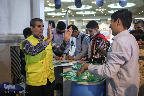 نهمین شب نمایشگاه قرآن