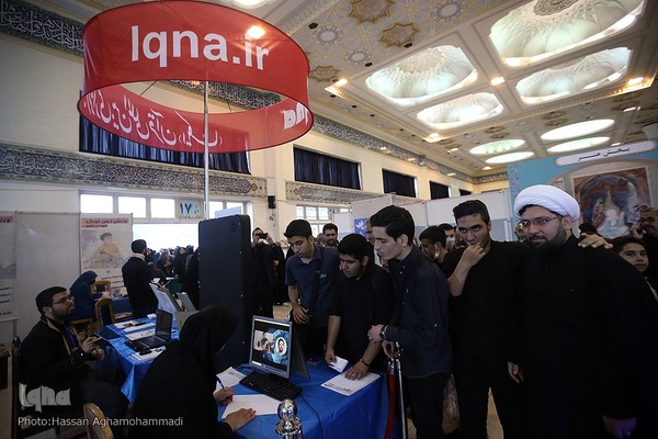 غرفه ایکنا در دهمین شب از نمایشگاه بین‌المللی قرآن کریم 