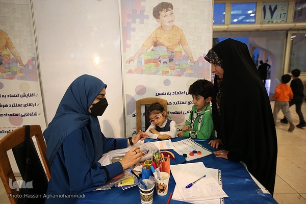 غرفه ایکنا در دهمین شب از نمایشگاه بین‌المللی قرآن کریم 