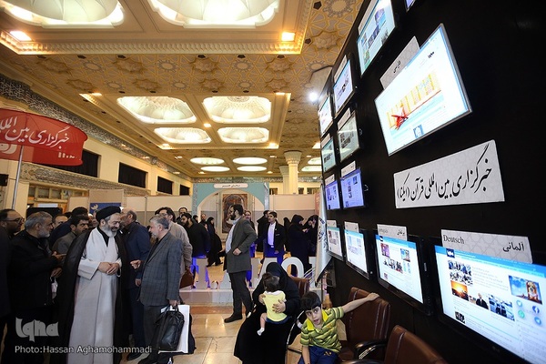 غرفه ایکنا در دهمین شب از نمایشگاه بین‌المللی قرآن کریم 