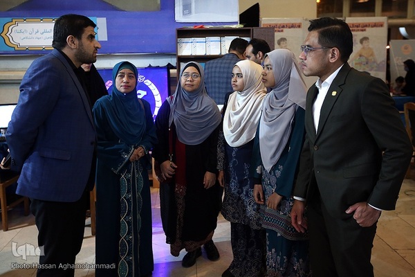 غرفه ایکنا در دهمین شب از نمایشگاه بین‌المللی قرآن کریم 