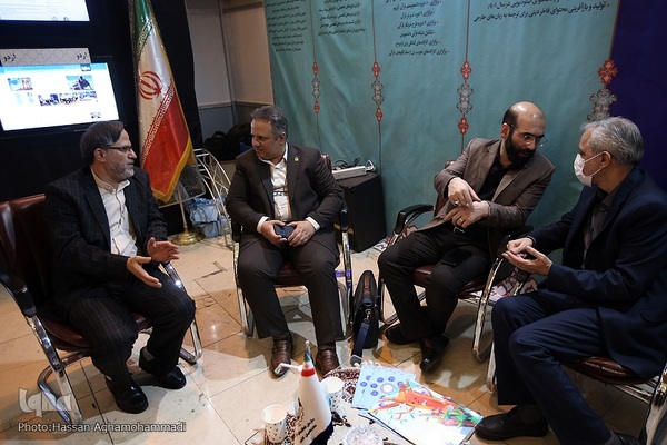 غرفه ایکنا در دهمین شب از نمایشگاه بین‌المللی قرآن کریم 