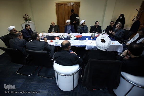 دیدار جمعی از اعضای فراکسیون قرآن و عترت مجلس شورای اسلامی با وزیر فرهنگ و ارشاد اسلامی