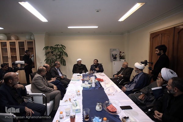 دیدار جمعی از اعضای فراکسیون قرآن و عترت مجلس شورای اسلامی با وزیر فرهنگ و ارشاد اسلامی
