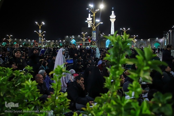 مراسم احیای شب بیست‌ویکم ماه مبارک رمضان در حرم مطهر رضوی