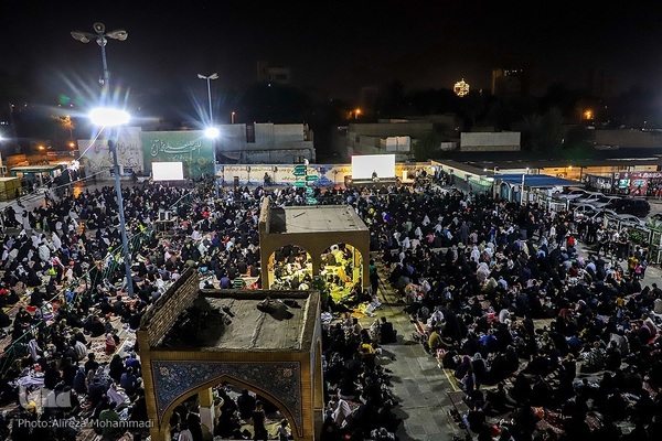 مراسم احیای شب بیست و یکم ماه مبارک رمضان  در حرم علی بن مهزیار اهواز