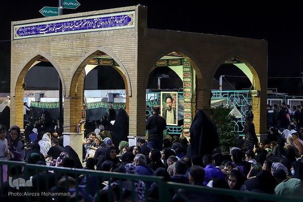 مراسم احیای شب بیست و یکم ماه مبارک رمضان  در حرم علی بن مهزیار اهواز