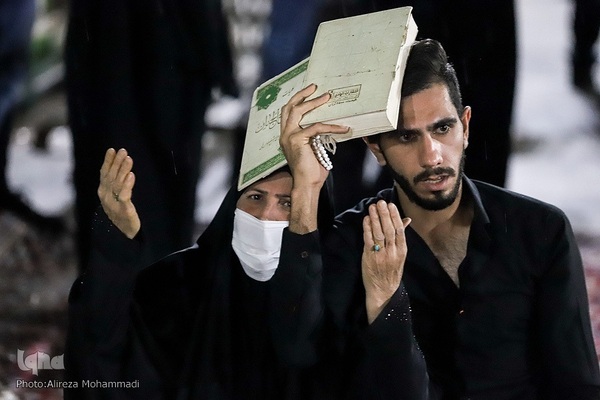 مراسم احیای شب بیست و یکم ماه مبارک رمضان  در حرم علی بن مهزیار اهواز