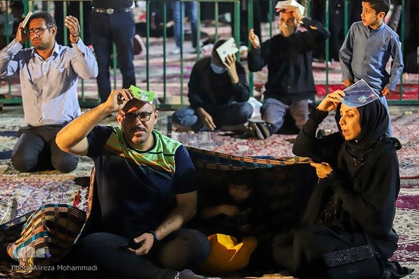 مراسم احیای شب بیست و یکم ماه مبارک رمضان  در حرم علی بن مهزیار اهواز