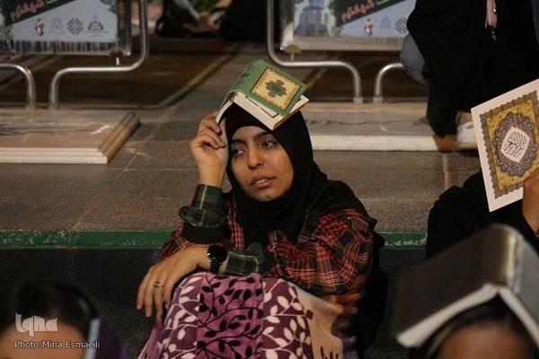 مراسم احیای شب بیست و یکم ماه مبارک رمضان در گلزار شهدای اراک