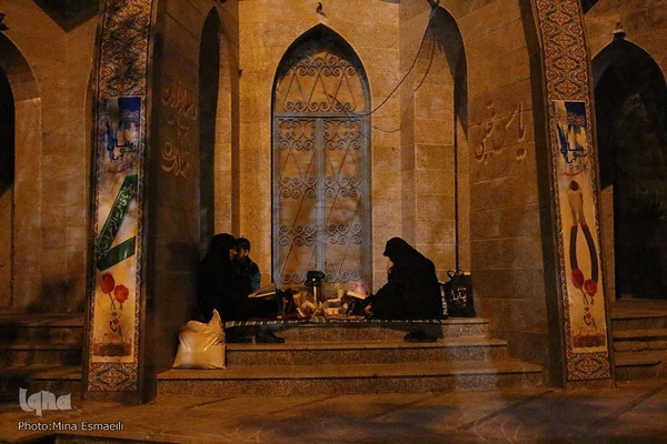 مراسم احیای شب بیست و یکم ماه مبارک رمضان در گلزار شهدای اراک