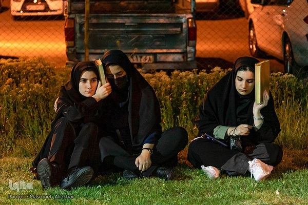 مراسم احیای شب بیست و یکم ماه مبارک رمضان در دانشگاه آزاد اسلامی شهرستان کرج