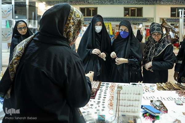 بخش فروش محصولات فرهنگی نمایشگاه بین المللی قرآن کریم