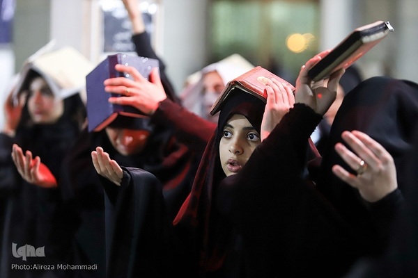 مراسم احیای شب بیست و یکم ماه مبارک رمضان همراه در حرم علی بن مهزیار اهواز 