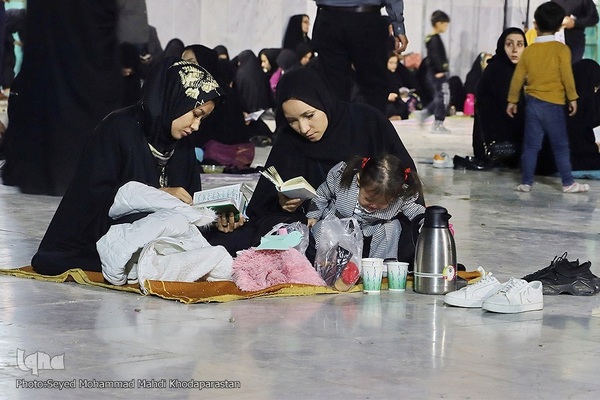 مراسم احیای شب بیست و یکم ماه مبارک رمضان در در جوار امازادگان واجب التعظیم موسی مبرقع و سید علی(ع) قم