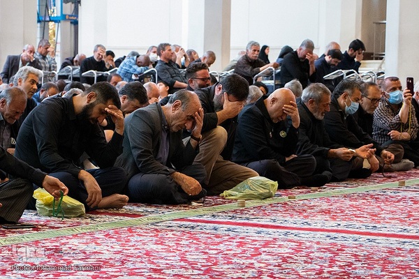 ظهر شهادت حضرت علی علیه السلام در حرم شاهچراغ