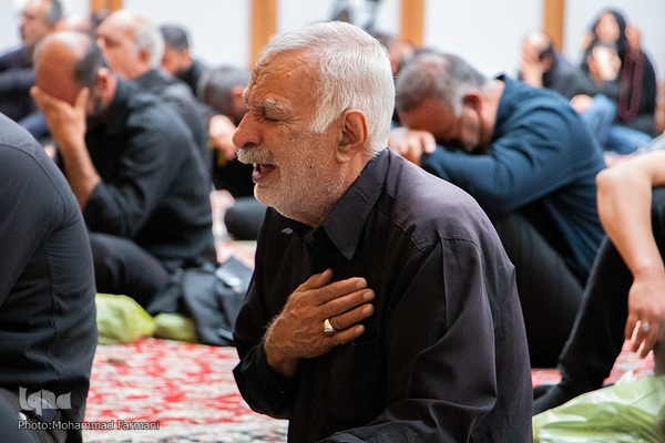ظهر شهادت حضرت علی علیه السلام در حرم شاهچراغ