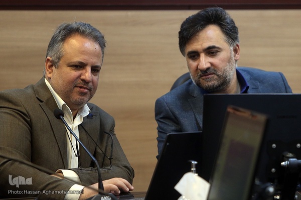 بازدید روح الله دهقانی فیروزآبادی، معاون علمی و فناوری رییس جمهور از پارک علوم، فناوری های نرم و صنایع فرهنگی جهاد دانشگاهی