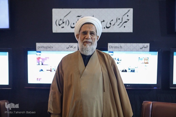 شب سیزدهم نمایشگاه قرآن