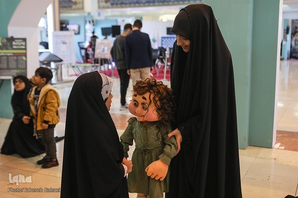 شب سیزدهم نمایشگاه قرآن