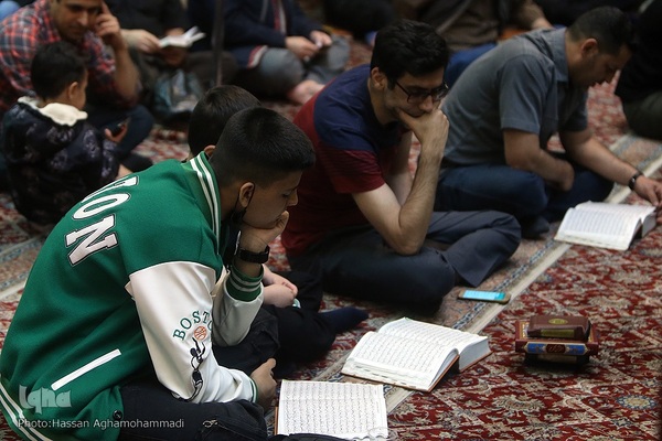 مراسم احیای شب ۲۳ ماه مبارک رمضان در مسجد امام صادق (ع) میدان فلسطین