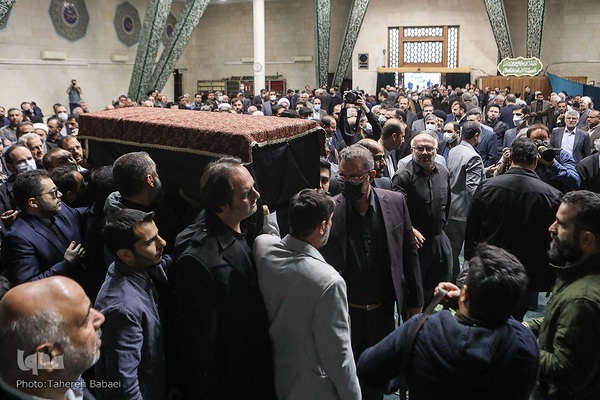  تشییع پیکر مرحوم عماد افروغ در مسجد دانشگاه تهران
