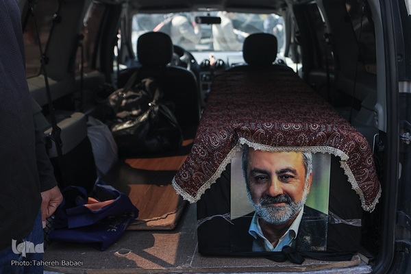  تشییع پیکر مرحوم عماد افروغ در مسجد دانشگاه تهران
