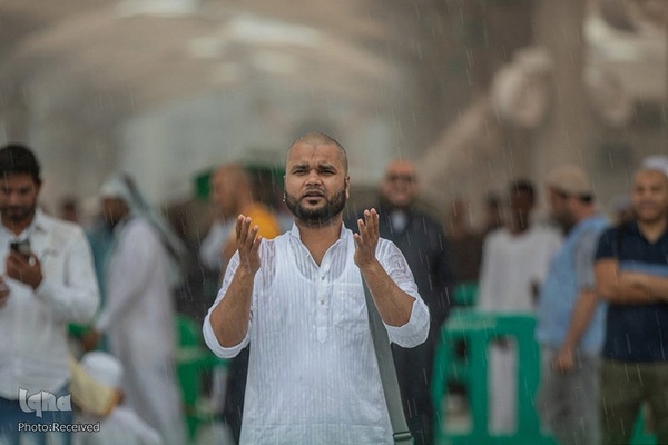 باران در خانه خدا