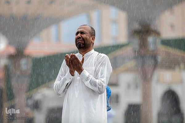 باران در خانه خدا