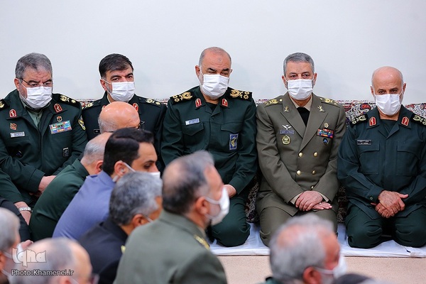 دیدار جمعی از فرماندهان ارشد نیروهای مسلح با رهبر معظم انقلاب