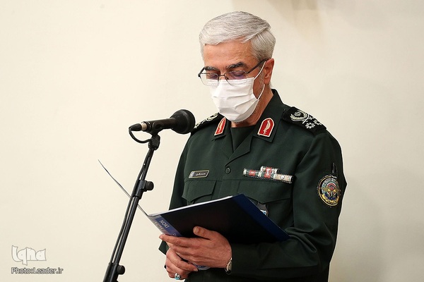 دیدار جمعی از فرماندهان ارشد نیروهای مسلح با رهبر معظم انقلاب