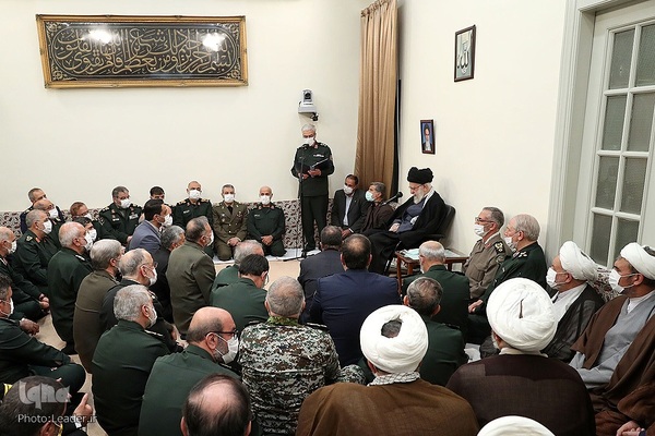 دیدار جمعی از فرماندهان ارشد نیروهای مسلح با رهبر معظم انقلاب