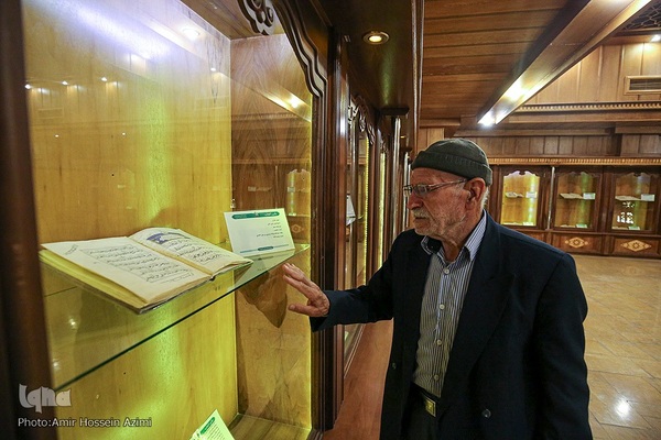 رونمایی از ۳۵ نسخه تفسیر خطی قرآن