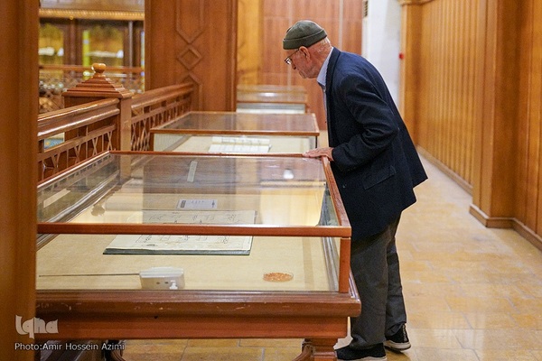 رونمایی از ۳۵ نسخه تفسیر خطی قرآن